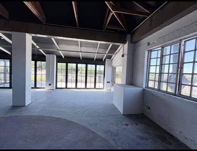 739M² RETAIL TO LET IN KYALAMI